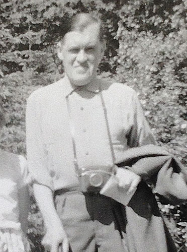 Asmus p&aring; ferie med det uundv&aelig;rlige fotografiapparat, 1962