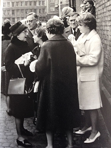 Pus' konfirmation 1963: udenfor Lutherkirken