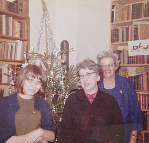 Julen 1964: Pev, Alice og Annalise 