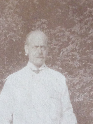 Overl&aelig;gen p&aring; Julem&aelig;rkesanatoriet ved Kolding Fjord 1920