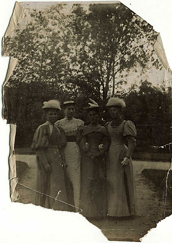 Johanne Herskind, Anna Danielsen, Astrid Danielsen og Alvilda Herskind