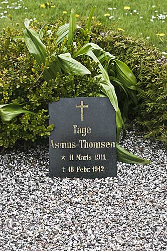 Gravsten for Lille Tage