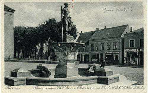 Husum, postkort af Asmussen-Brunnen